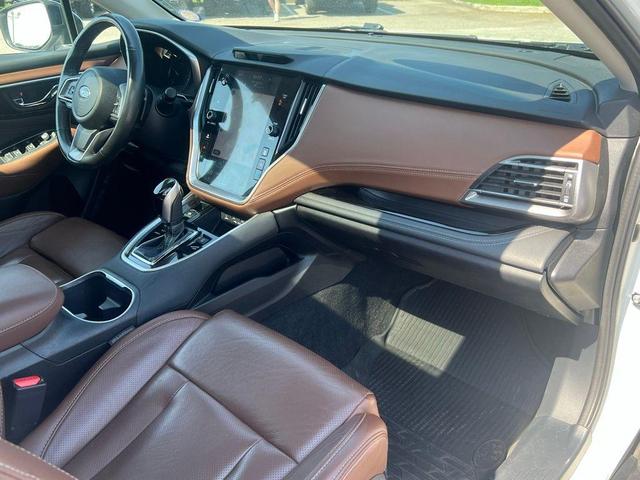 Photo of 2021 Crystal White Pearl Subaru Outback