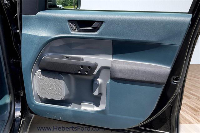 Photo of 2022 Shadow Black Ford Maverick