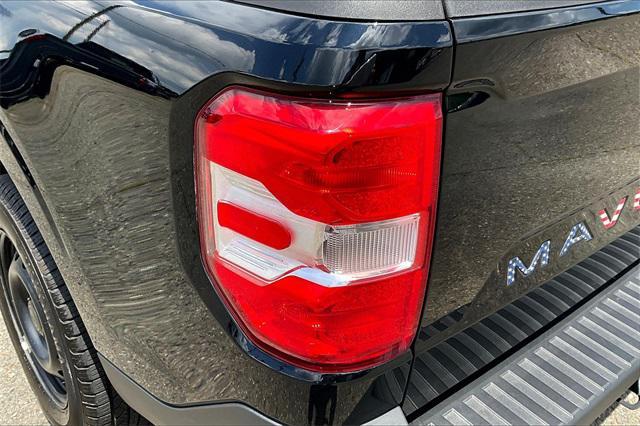 Photo of 2022 Shadow Black Ford Maverick