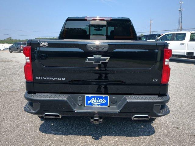 Photo of 2021 Black Chevrolet Silverado 1500