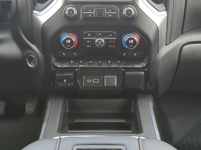 Photo of 2021 Black Chevrolet Silverado 1500
