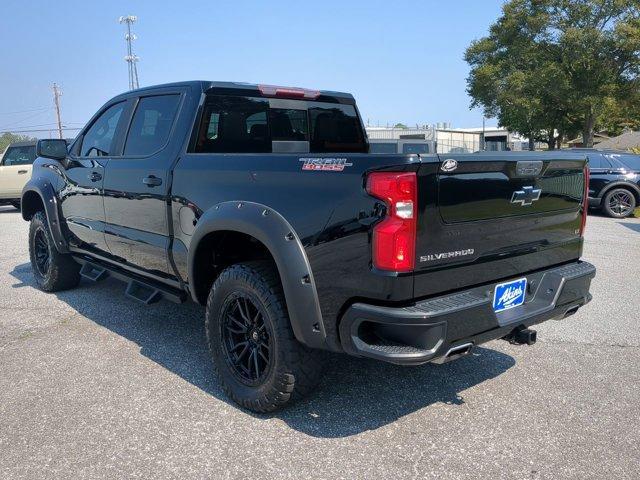 Photo of 2021 Black Chevrolet Silverado 1500