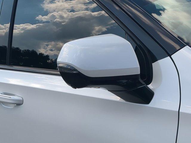 Photo of 2021 Crystal White Tri-Coat Cadillac Escalade