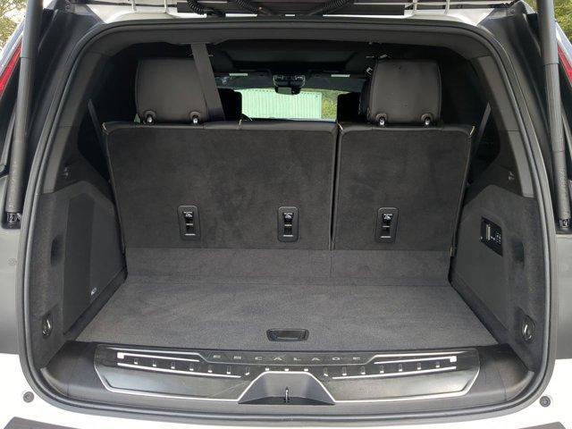 Photo of 2021 Crystal White Tri-Coat Cadillac Escalade