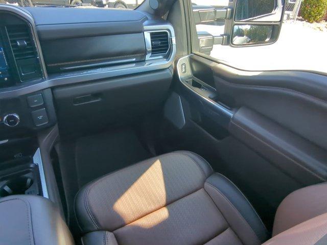 Photo of 2025 White Metallic Ford F-250