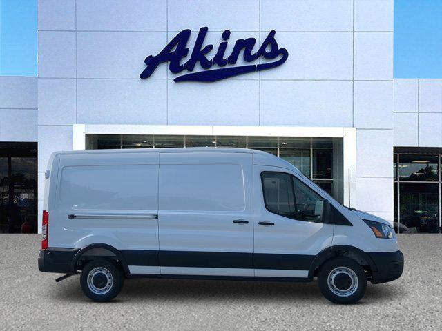 Photo of 2025 Oxford White Ford Transit-250