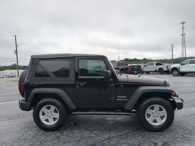Photo of 2017 Black Clearcoat Jeep Wrangler