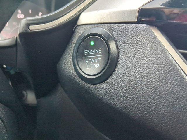 Photo of 2020 Oxford White Ford Escape