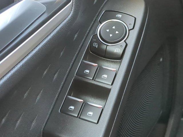 Photo of 2020 Oxford White Ford Escape