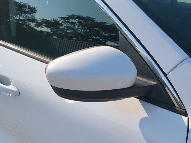 Photo of 2020 Oxford White Ford Escape