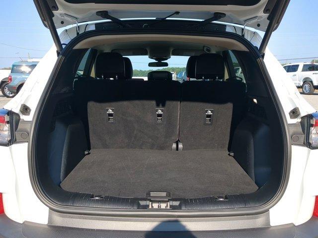 Photo of 2020 Oxford White Ford Escape