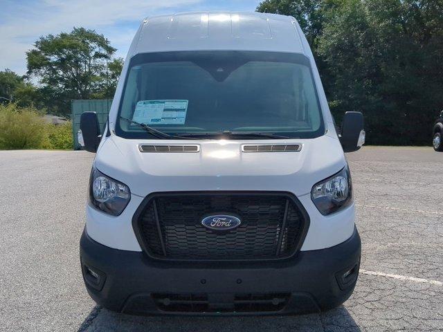 Photo of 2025 Oxford White Ford Transit-250