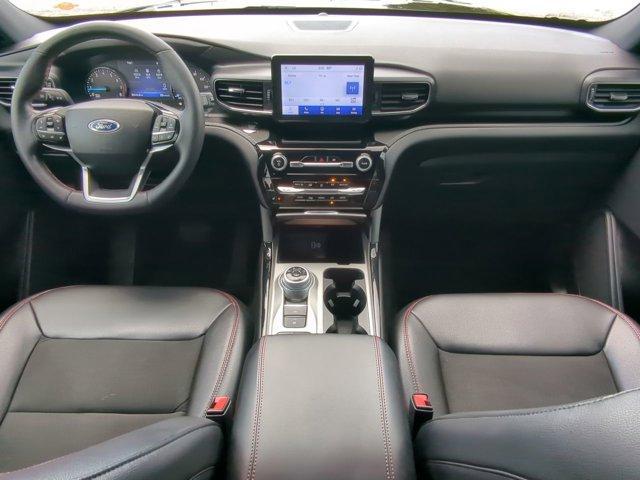 Photo of 2023 Agate Black Metallic Ford Explorer