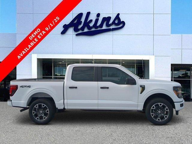 Photo of 2025 Oxford White Ford F-150