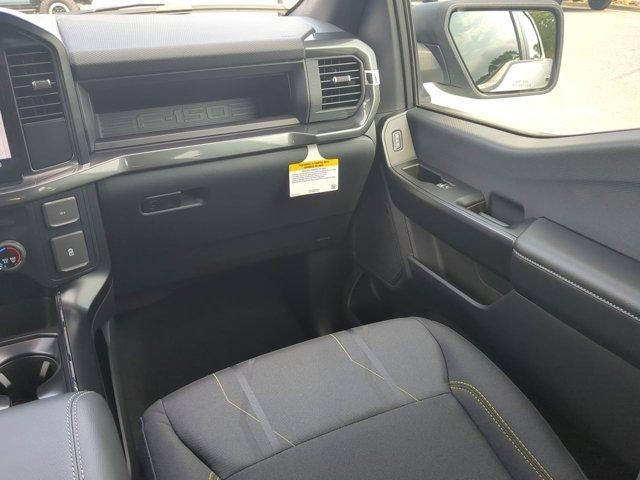 Photo of 2025 Oxford White Ford F-150