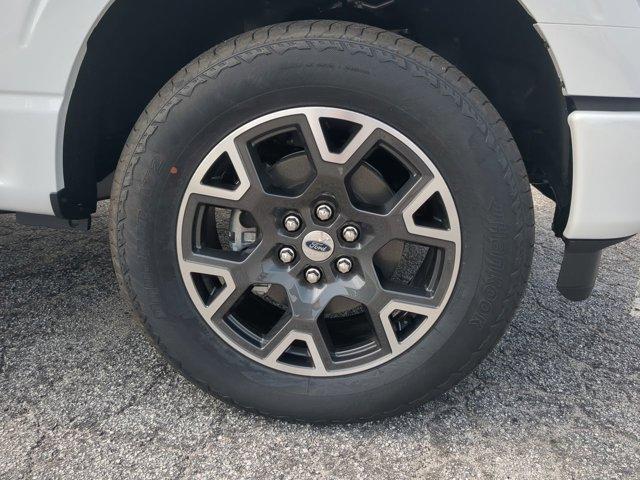 Photo of 2025 Oxford White Ford F-150