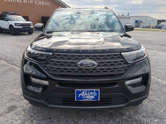 Photo of 2023 Agate Black Metallic Ford Explorer
