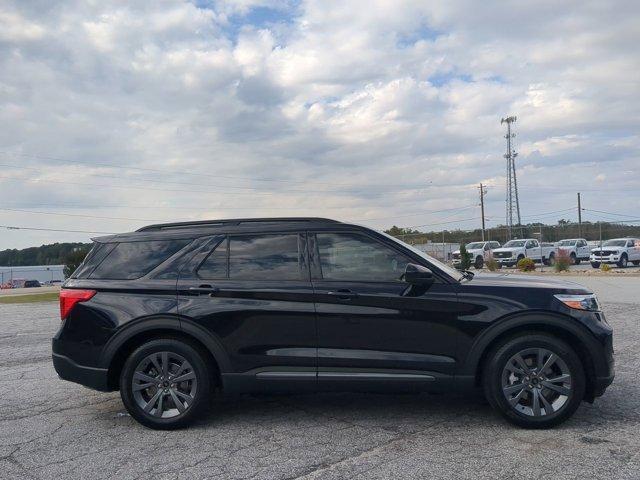 Photo of 2023 Agate Black Metallic Ford Explorer