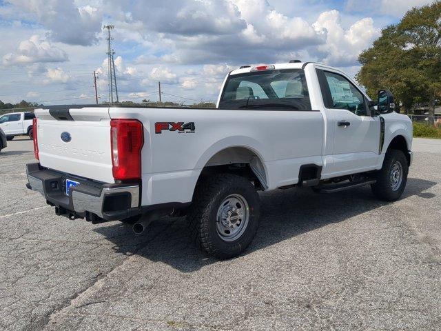 Photo of 2026 Oxford White Ford F-250