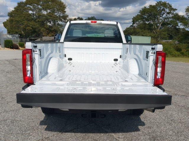 Photo of 2026 Oxford White Ford F-250