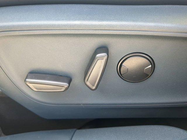 Photo of 2025 Shadow Black Ford Maverick