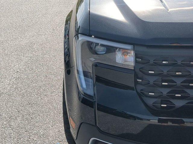 Photo of 2025 Shadow Black Ford Maverick