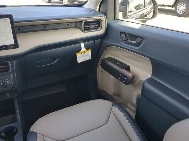 Photo of 2025 Shadow Black Ford Maverick