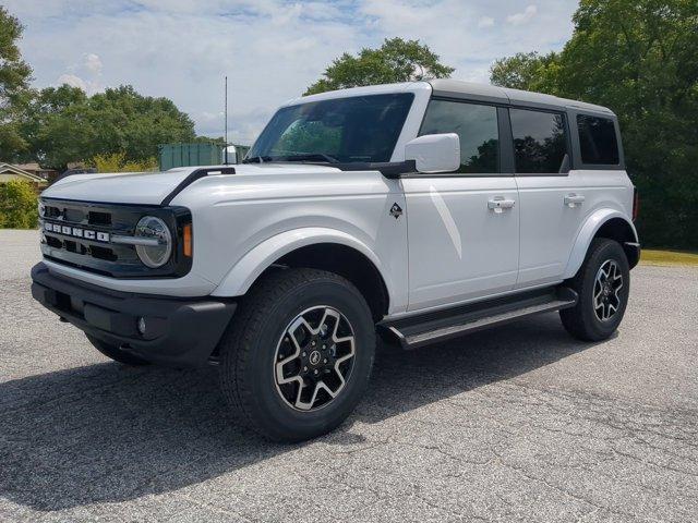 Photo of 2025 Oxford White Ford Bronco
