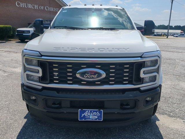 Photo of 2025 Oxford White Ford F-450