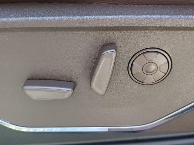 Photo of 2025 Oxford White Ford F-450
