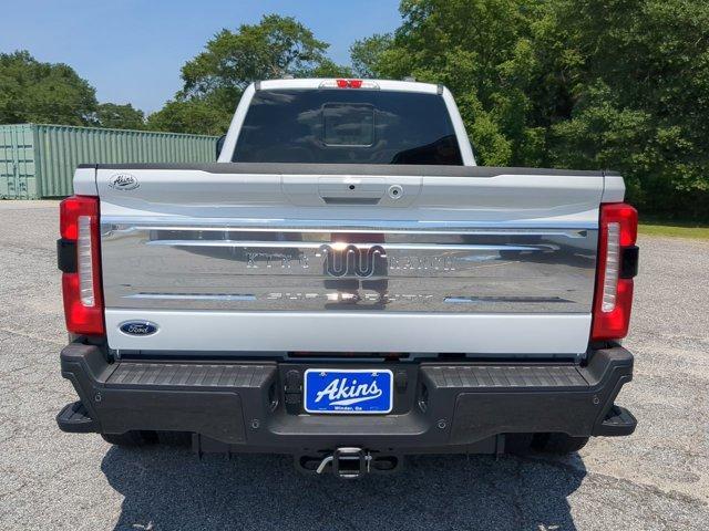 Photo of 2025 Oxford White Ford F-450
