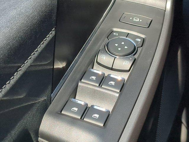 Photo of 2025 Oxford White Ford F-250