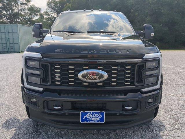 Photo of 2024 Agate Black Metallic Ford F-450