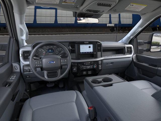 Photo of 2026 Oxford White Ford F-250