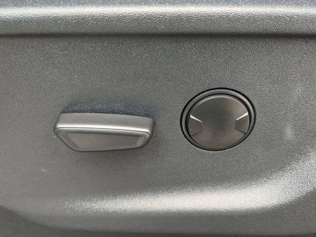 Photo of 2024 Agate Black Metallic Ford F-250