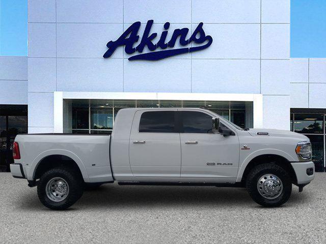 2022 RAM 3500