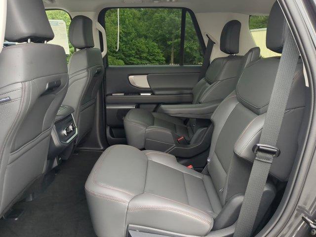 Photo of 2025 Dark Ford Expedition