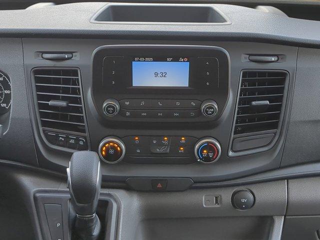 Photo of 2025 Oxford White Ford Transit-250