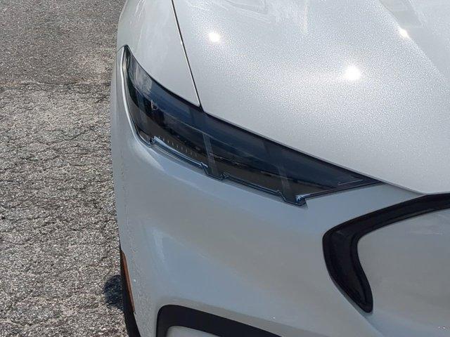 Photo of 2025 Star White Ford Mustang Mach-E