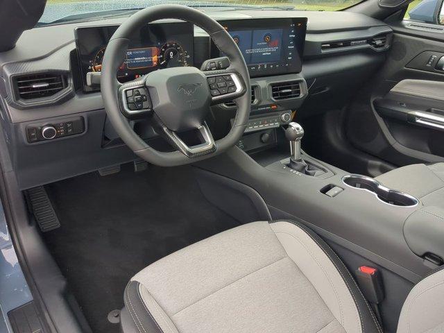 Photo of 2025 Vapor Blue Metallic Ford Mustang