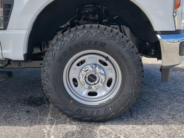 Photo of 2025 Oxford White Ford F-250