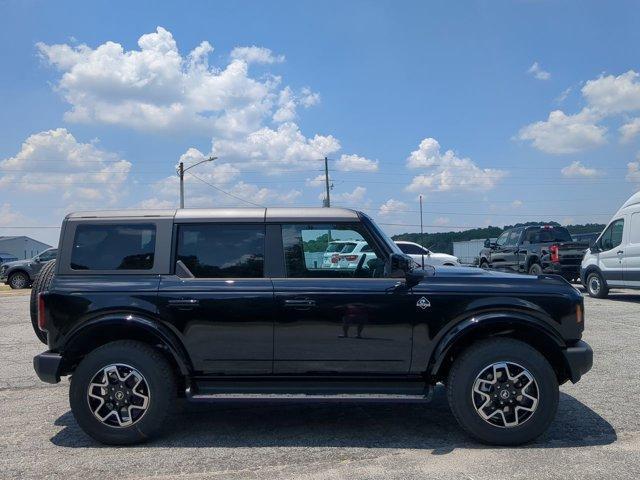 Photo of 2025 Shadow Black Ford Bronco