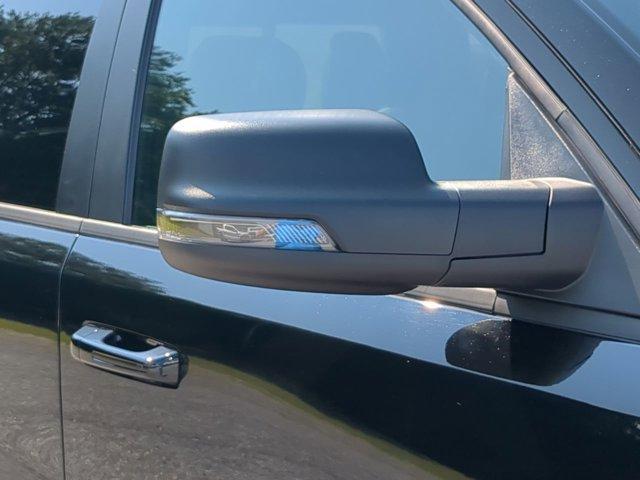 Photo of 2025 Diamond Black RAM 1500