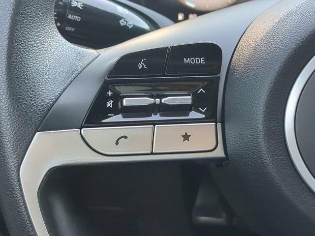 Photo of 2022 Ice White Hyundai SANTA CRUZ