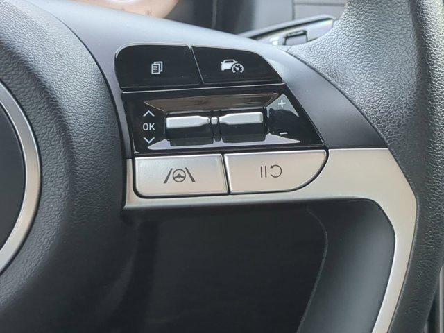 Photo of 2022 Ice White Hyundai SANTA CRUZ