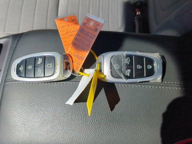 Photo of 2022 Ice White Hyundai SANTA CRUZ