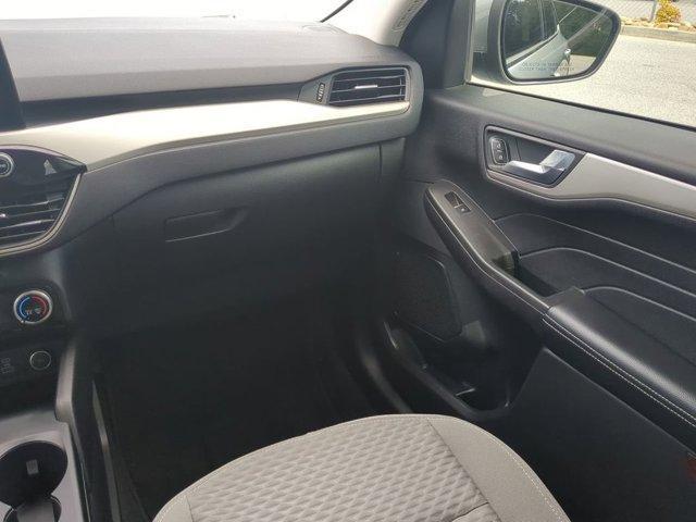 Photo of 2021 Silver Ford Escape