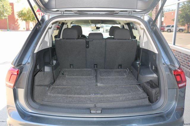 Photo of 2018 Platinum Gray Metallic Volkswagen Tiguan