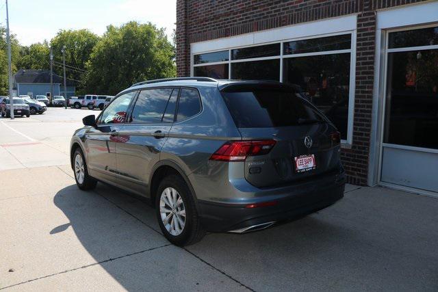 Photo of 2018 Platinum Gray Metallic Volkswagen Tiguan