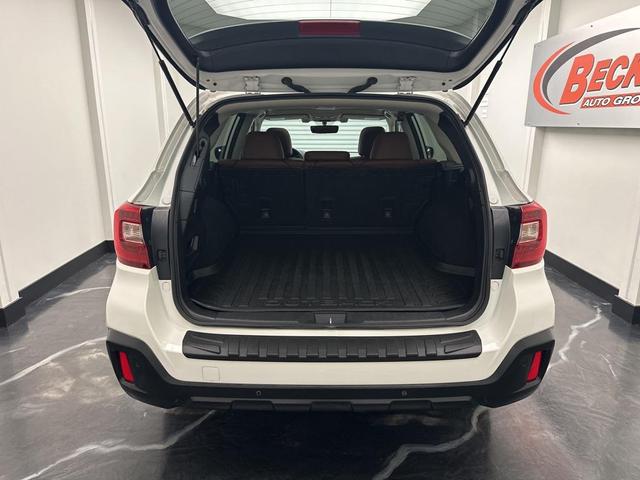 Photo of 2018 Crystal White Pearl Subaru Outback